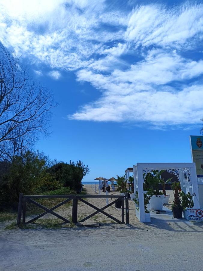 Casa Al Mare Le Dune Lido Marini Exterior foto